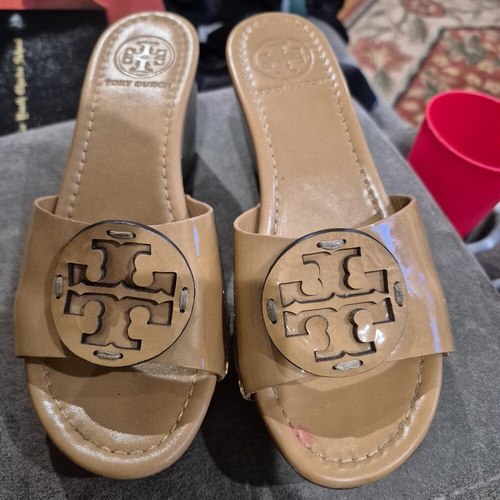 Tory Burch Wedge Slides Tan Like New Size 6.5m - image 1